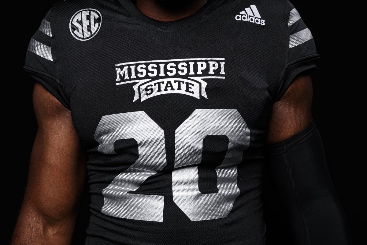 mississippi state black baseball uniforms