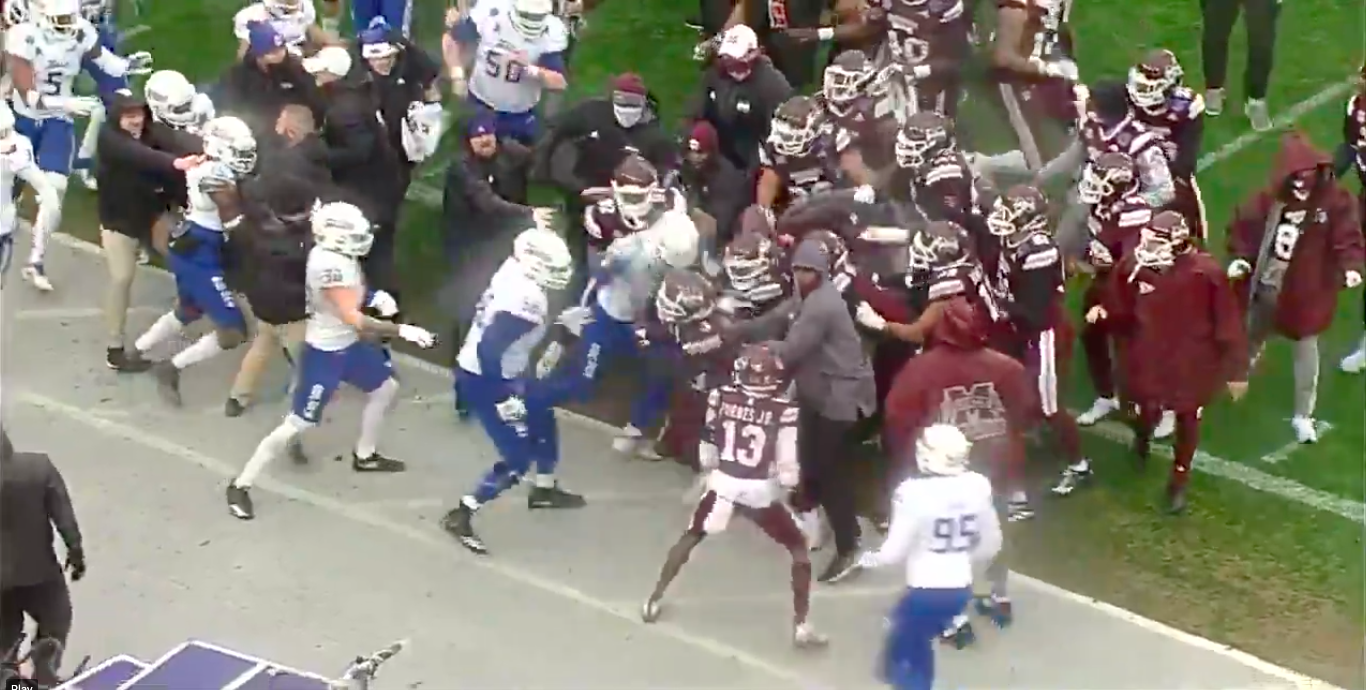 Nasty brawl erupts between Mississippi StateTulsa at end of Armed