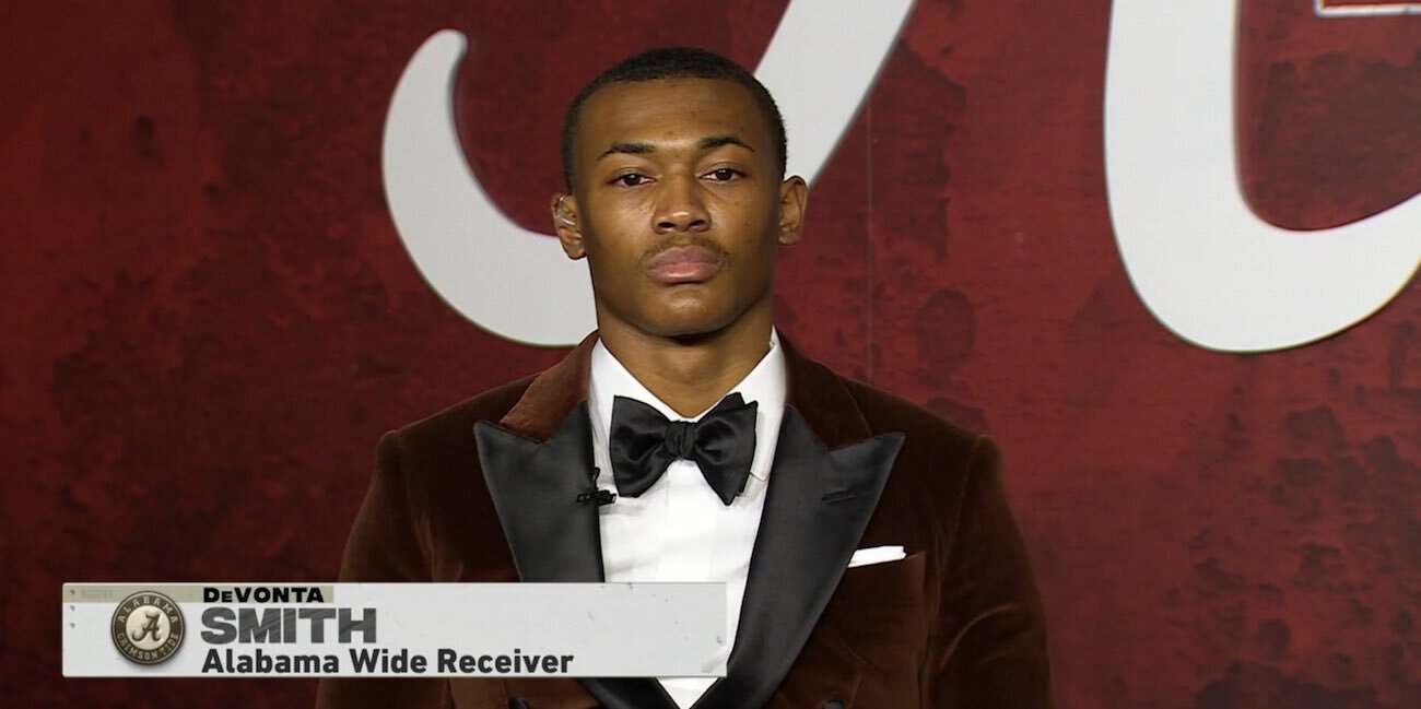 Social media reacts to DeVonta Smith winning the Heisman Trophy