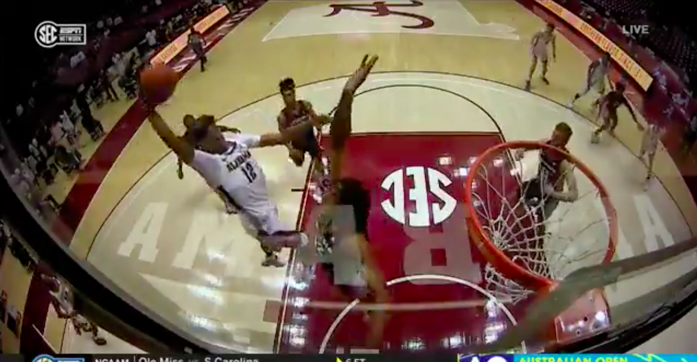 Tomahawk Tide Alabama's Darius Miles delivers nastiest dunk of the