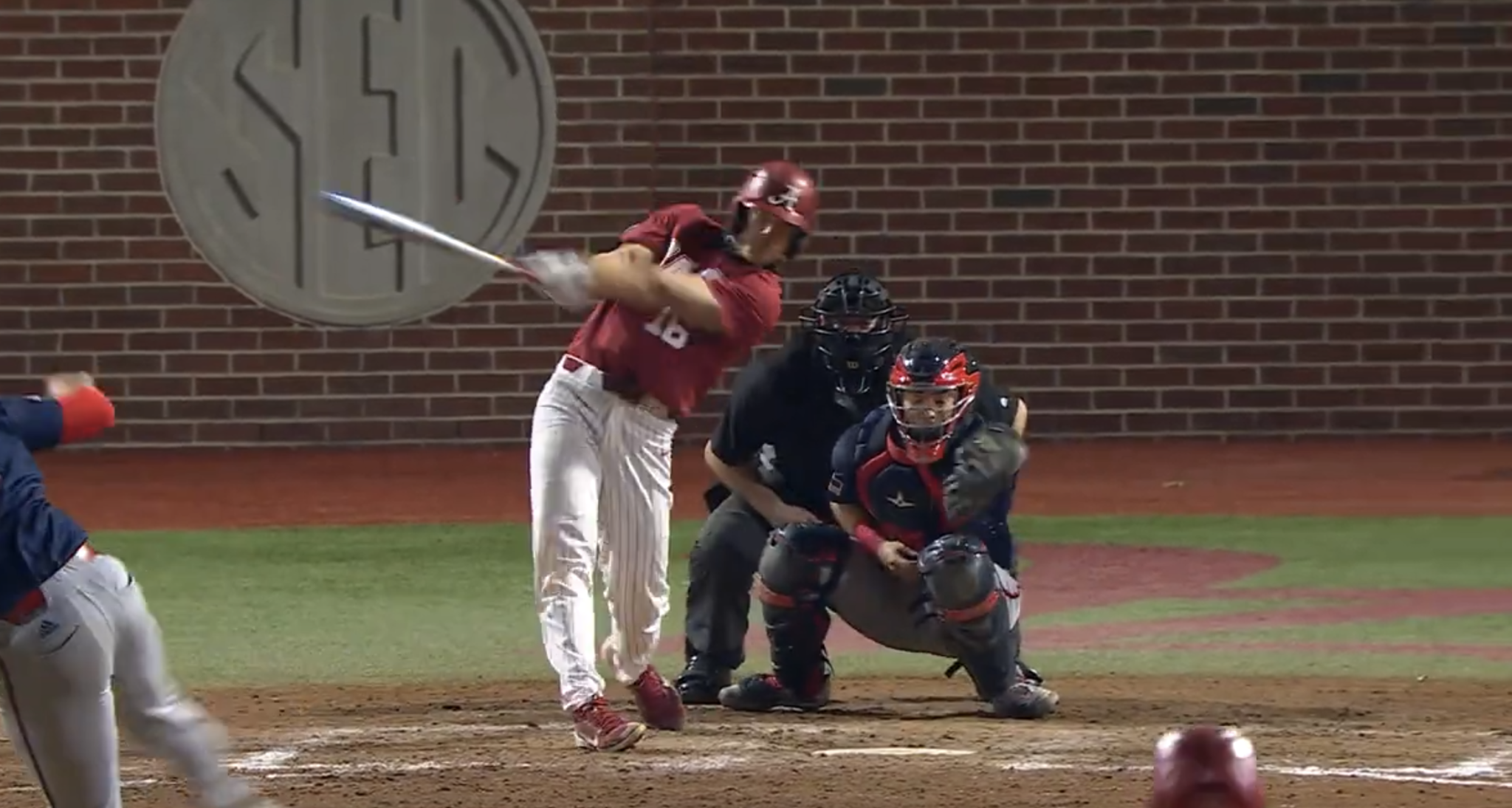 Alabama won its latest baseball game thanks to walk off grand slam