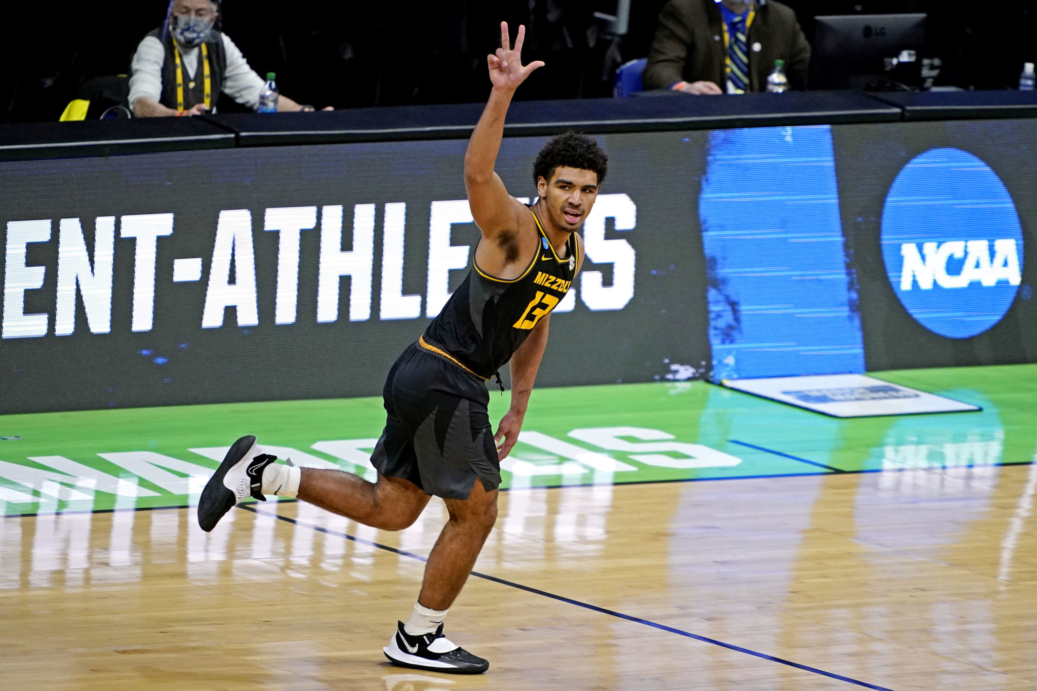 Report 2 more Missouri basketball players hit transfer portal