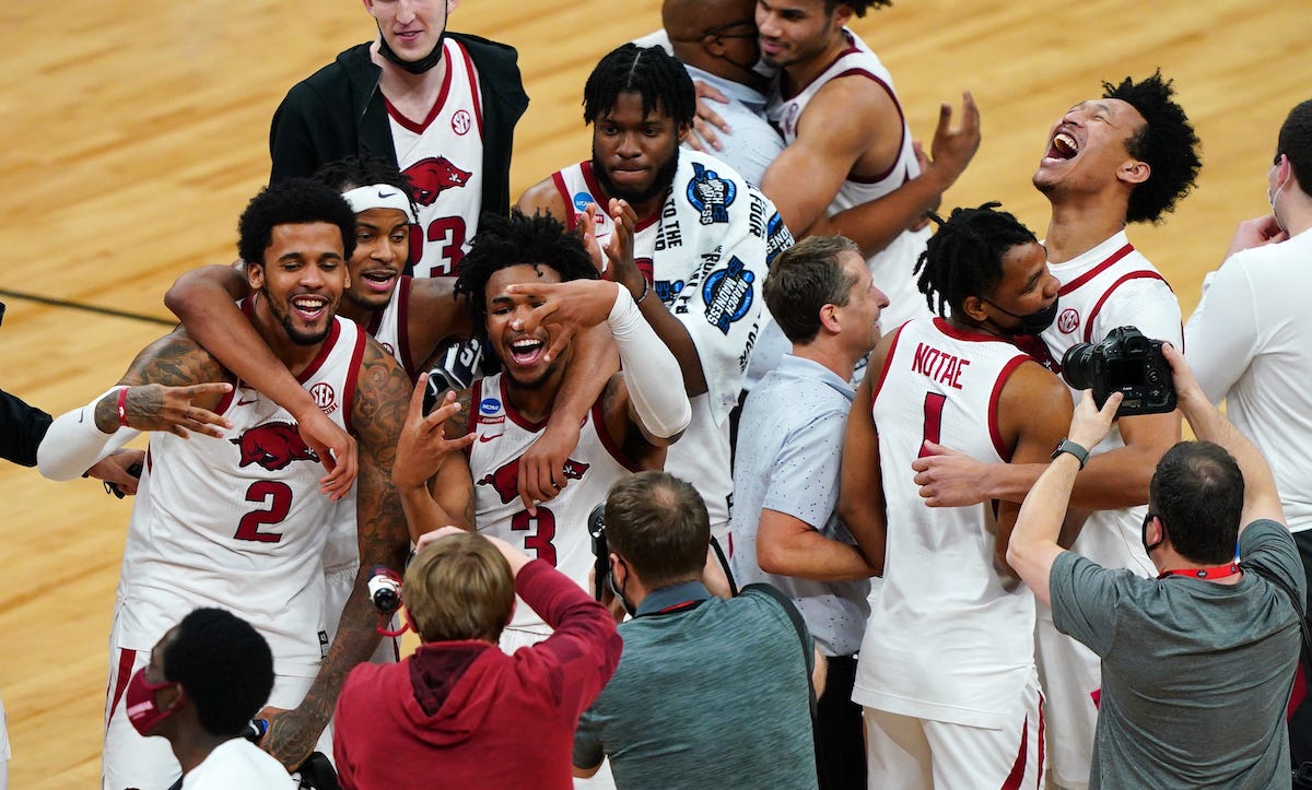 Elite 8 point spreads, updated NCAA Tournament championship odds released