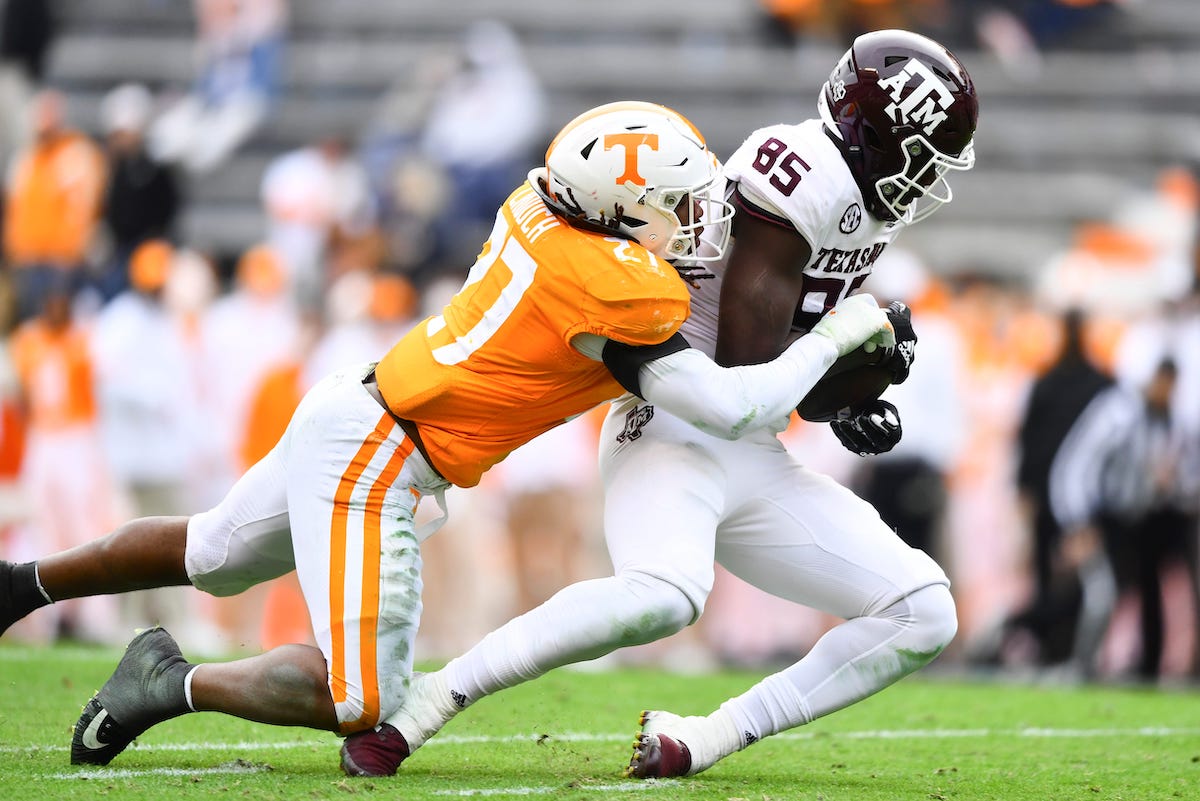 Former Tennessee linebacker Quavaris Crouch announces transfer to