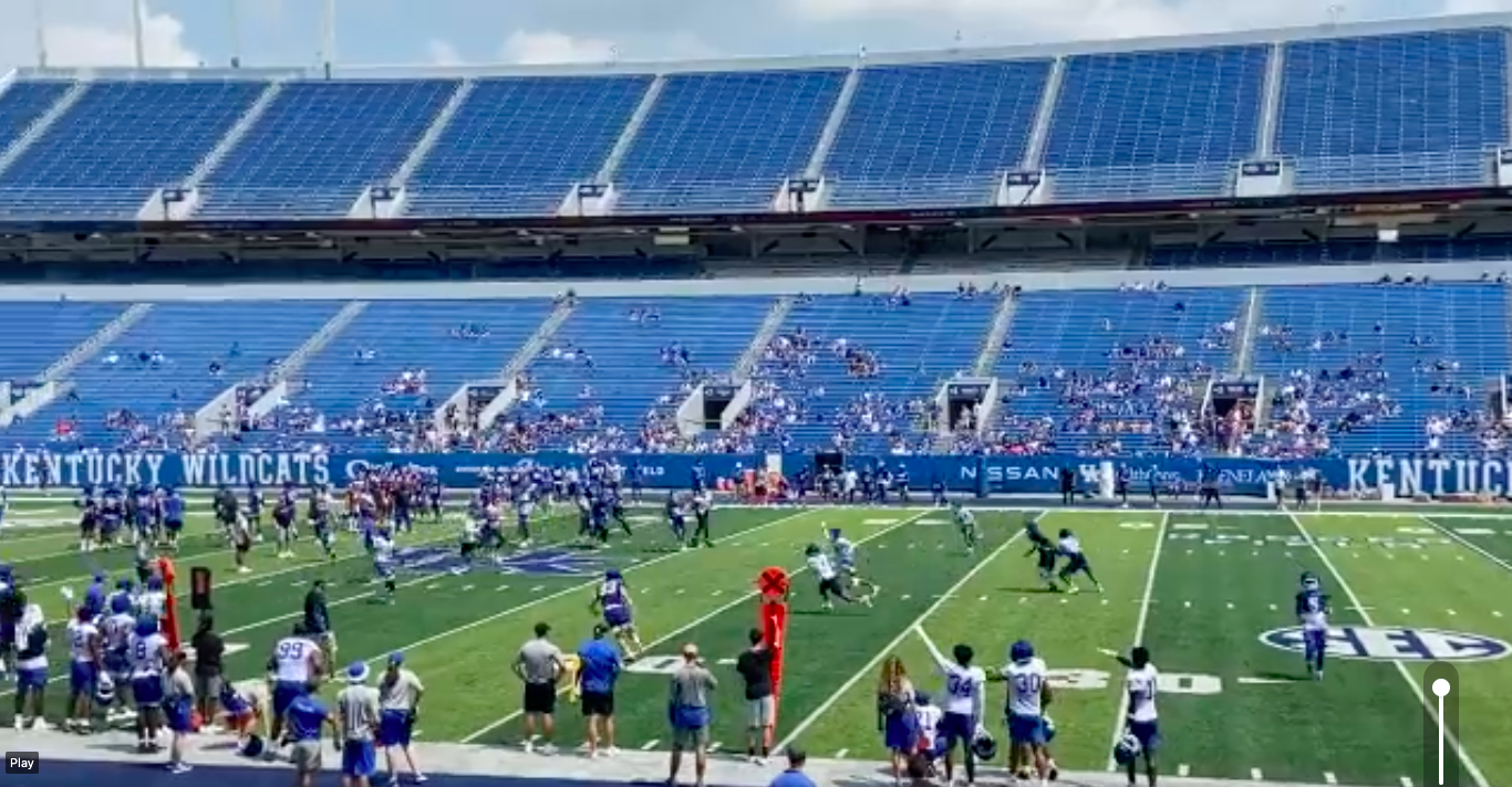 Kentucky's Carrington Valentine lights up Fan Day with impressive pick