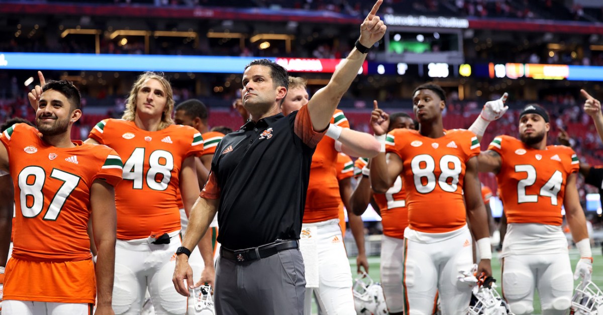 Miami facing serious backlash from fans, media for treatment of Manny Diaz