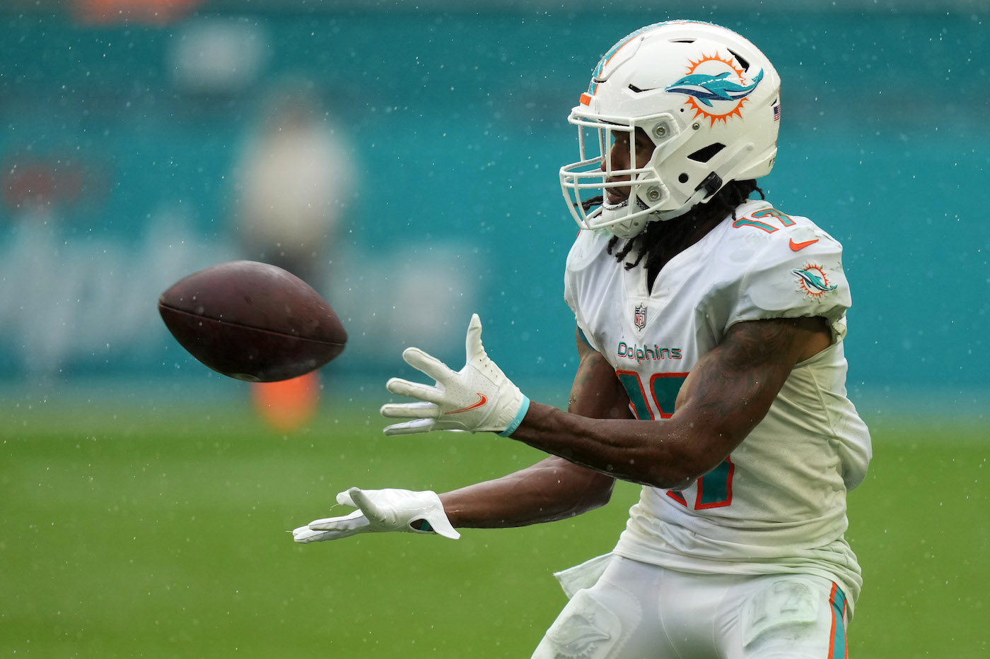 Dolphins' Jaylen Waddle 'doing good' after practice injury