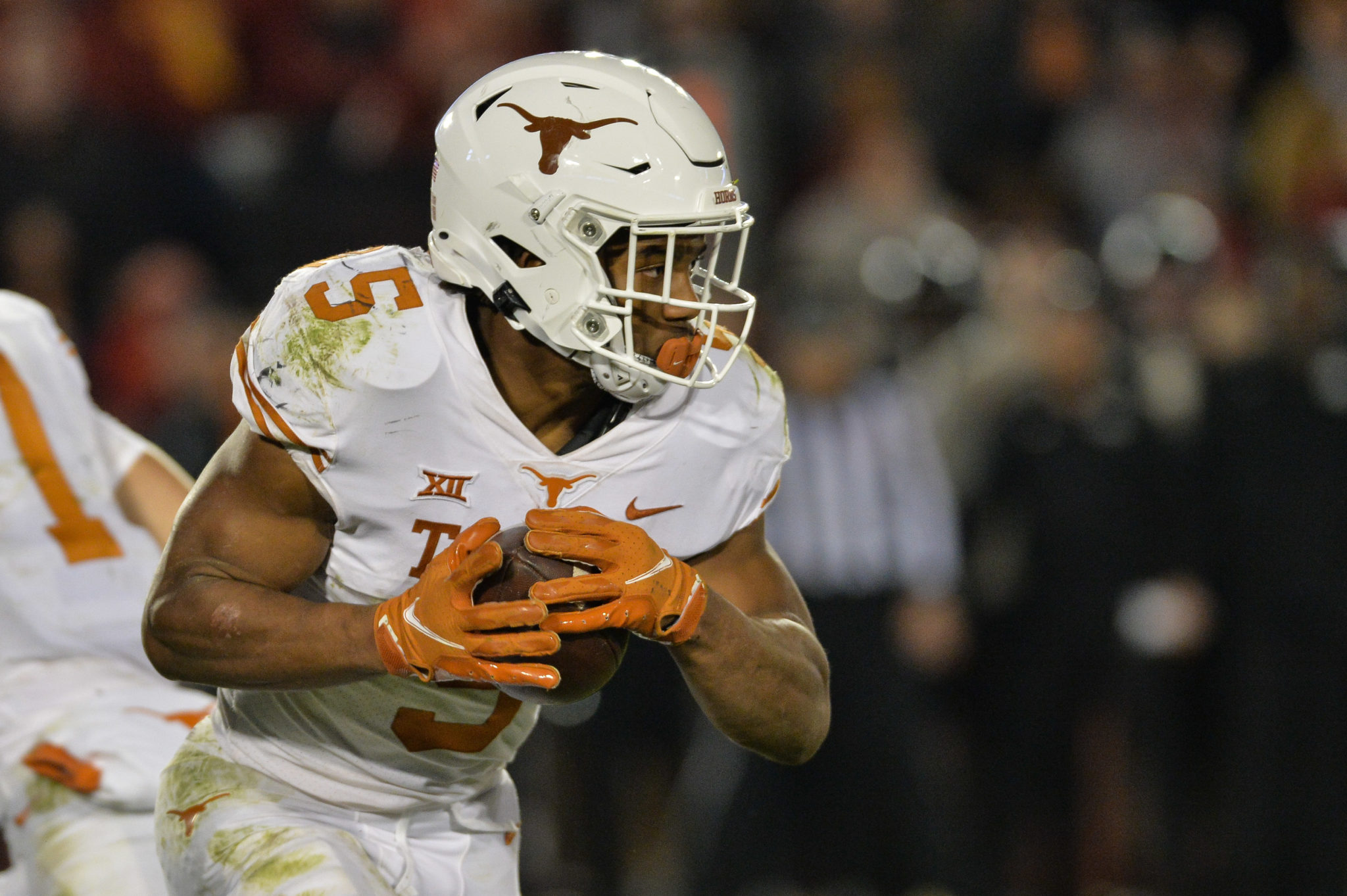 Bijan Robinson wins Doak Walker Award for best RB in college football