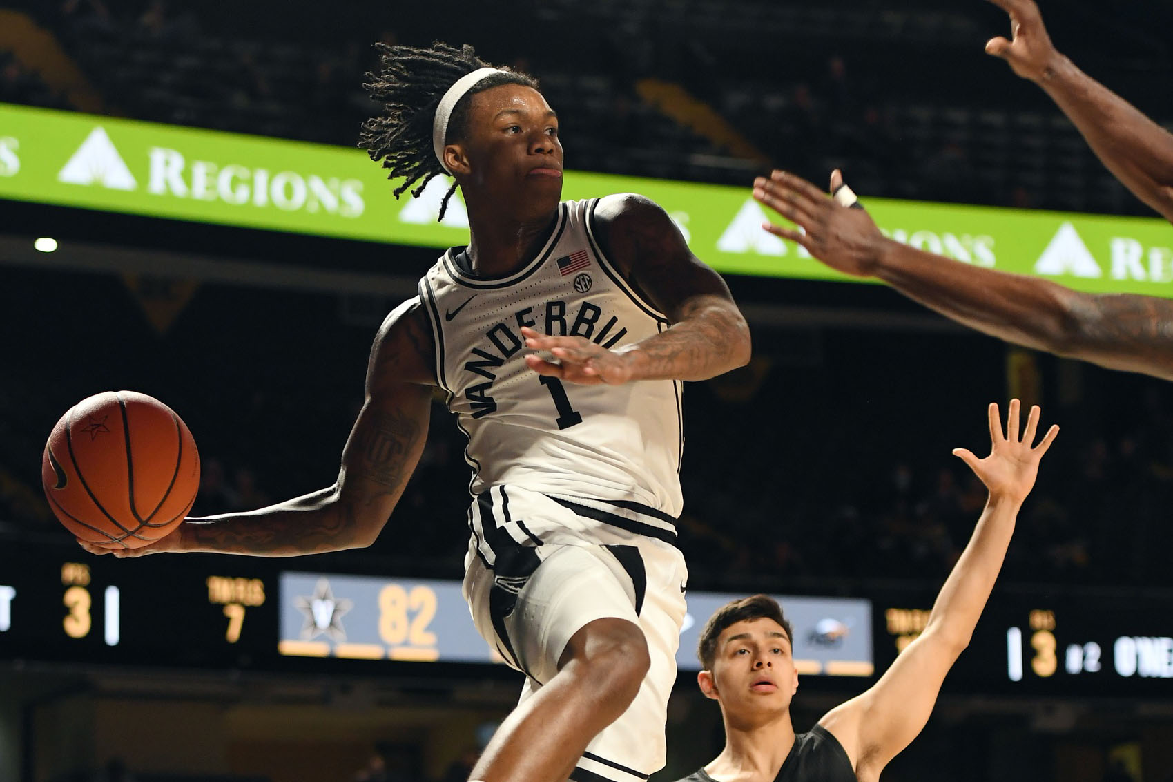 Firstyear Vanderbilt guard enters transfer portal after just 3 games, per reports