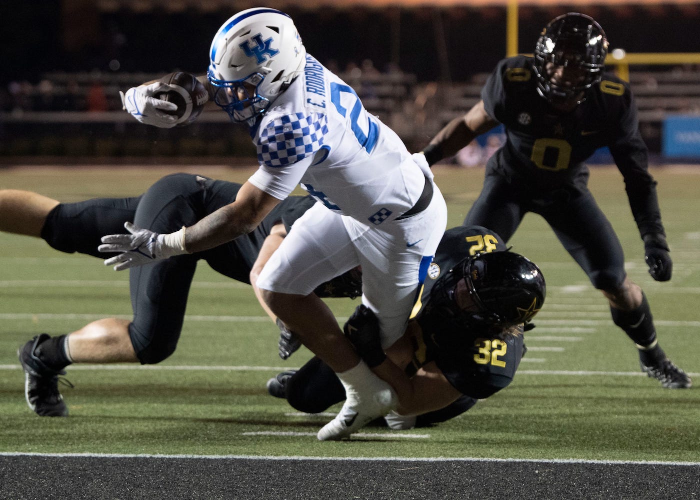 Rapid Reaction Kentucky ends losing streak with dominant win at Vanderbilt