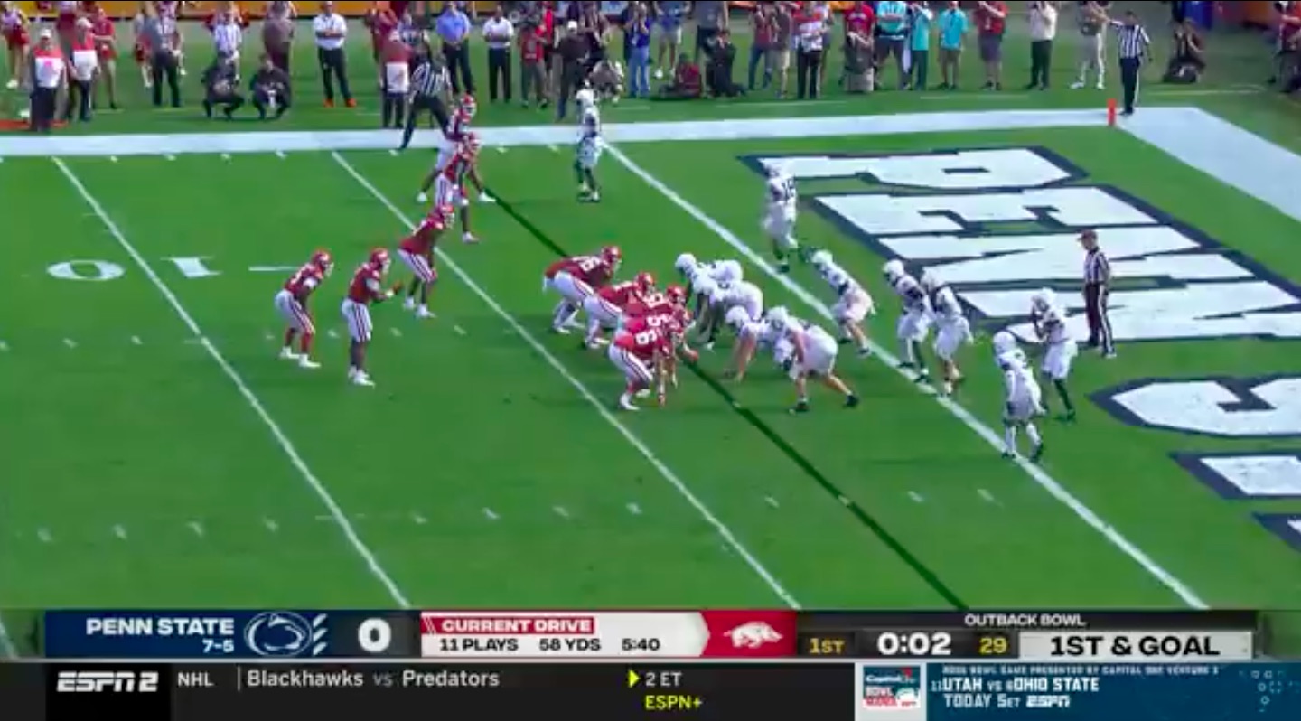 Arkansas scores first college football TD of 2022