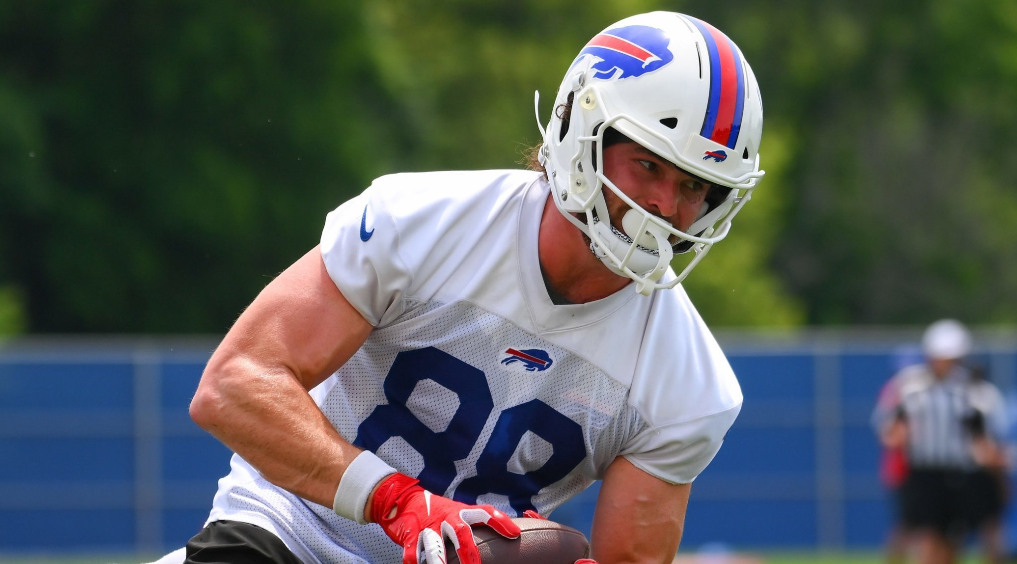 Dawson Knox tries to tamp down high expectations for Buffalo Bills