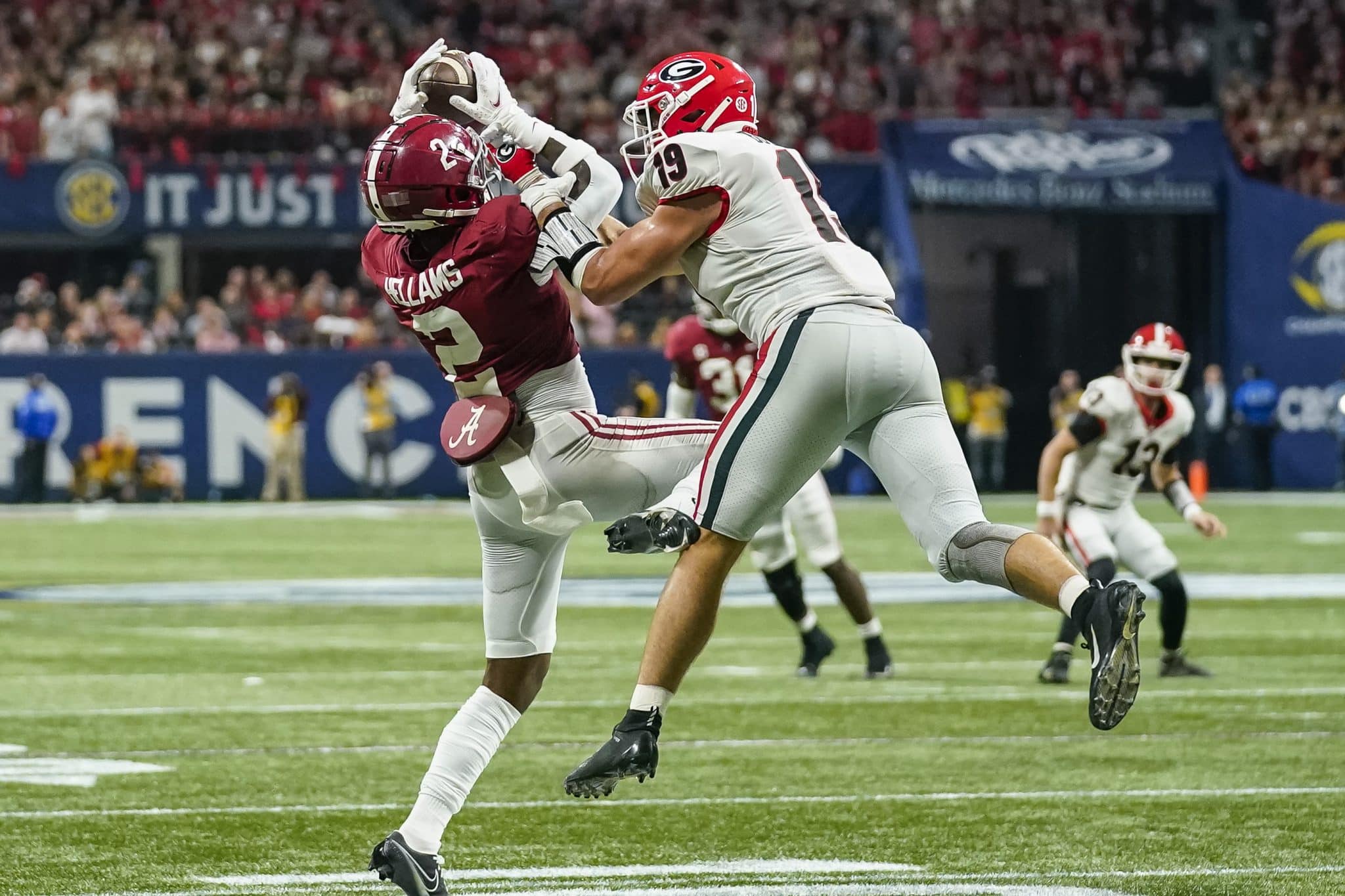 Jordan Battle Explains Hitman Nickname For Teammate DeMarcco Hellams Jordan Battle Explains Hitman Nickname For Teammate DeMarcco Hellams