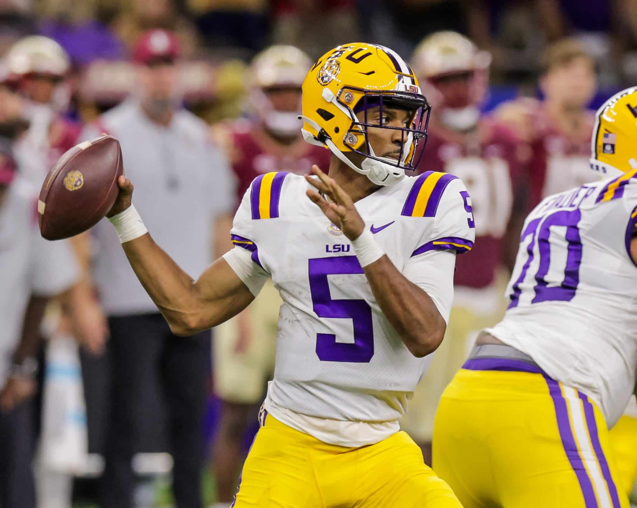 LSU, Jayden Daniels put together efficient if not electric opening half against New Mexico