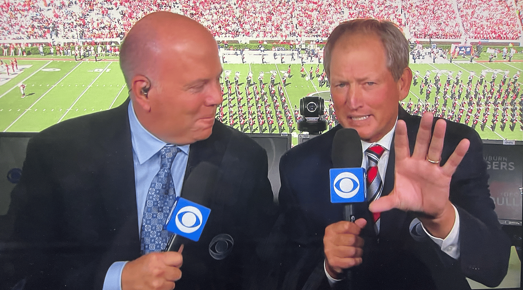 Rick Neuheisel faces backlash during CBS broadcast of Auburn at Georgia