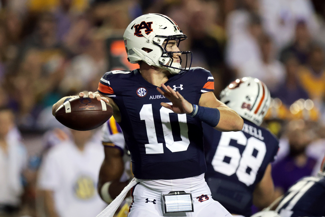 Power ranking the best QBs still in the transfer portal