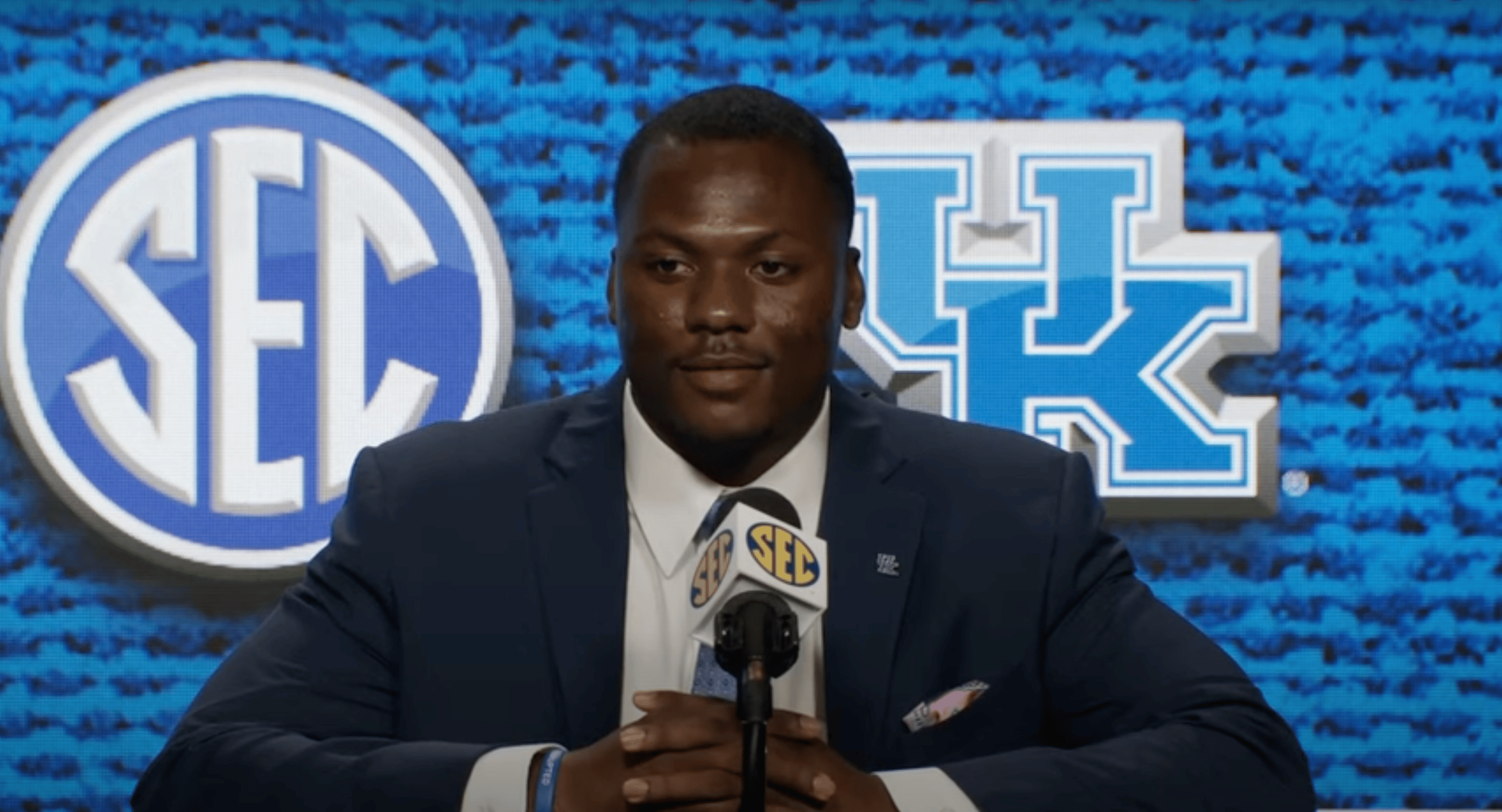 DeAndre Square announces plans for Music City Bowl against Iowa