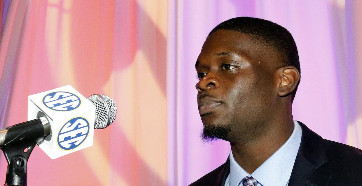 Former Auburn WR Marcus Davis joins Hugh Freeze's staff as assistant coach