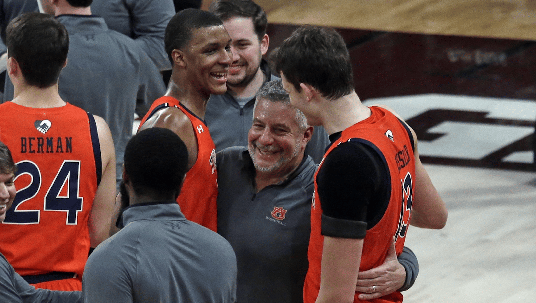 Bruce Pearl praises Jabari Smith and Walker Kessler for making Rising