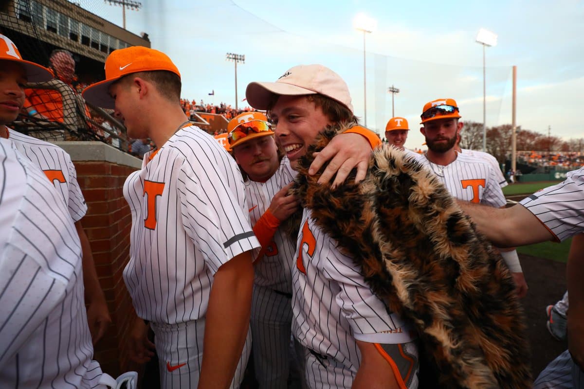 Tennessee baseball sets program record for runs in an inning during