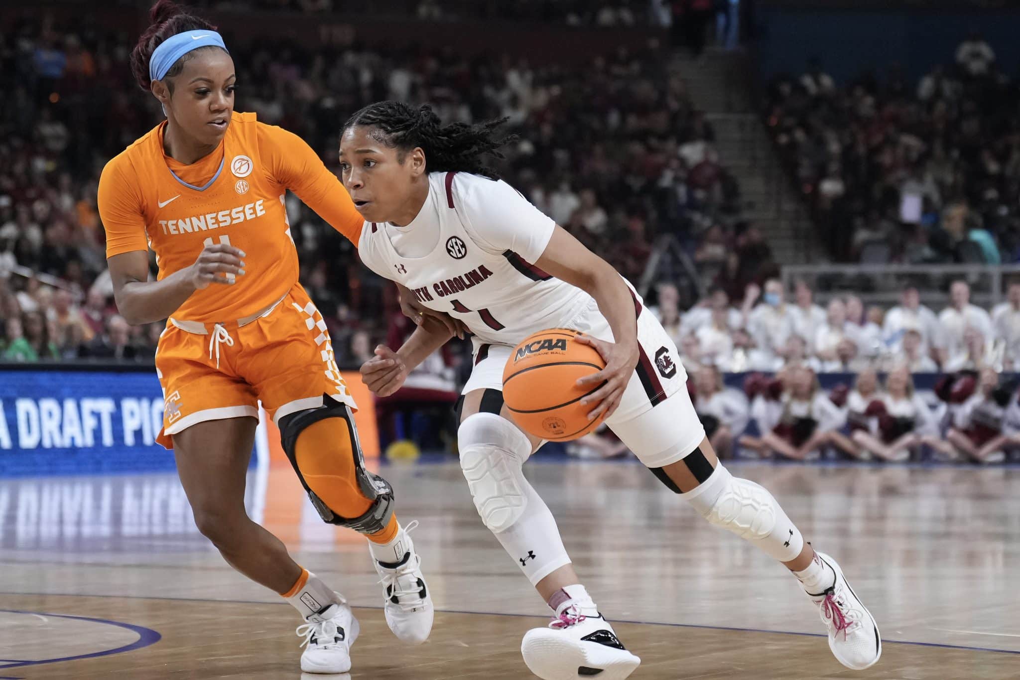 South Carolina WBB wins SEC Tournament, will enter NCAAT undefeated