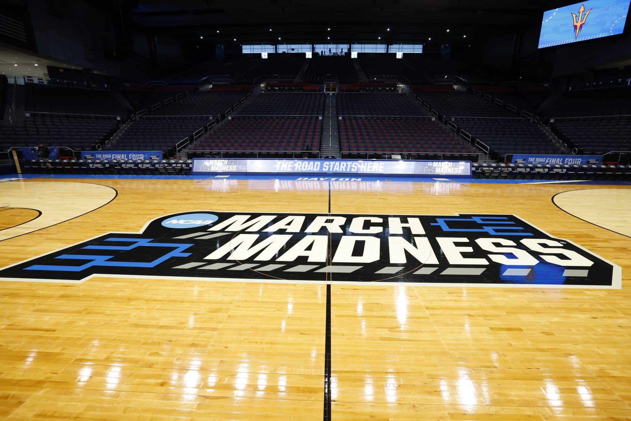 3point line measurements appear off for crucial Elite 8 women's showdown
