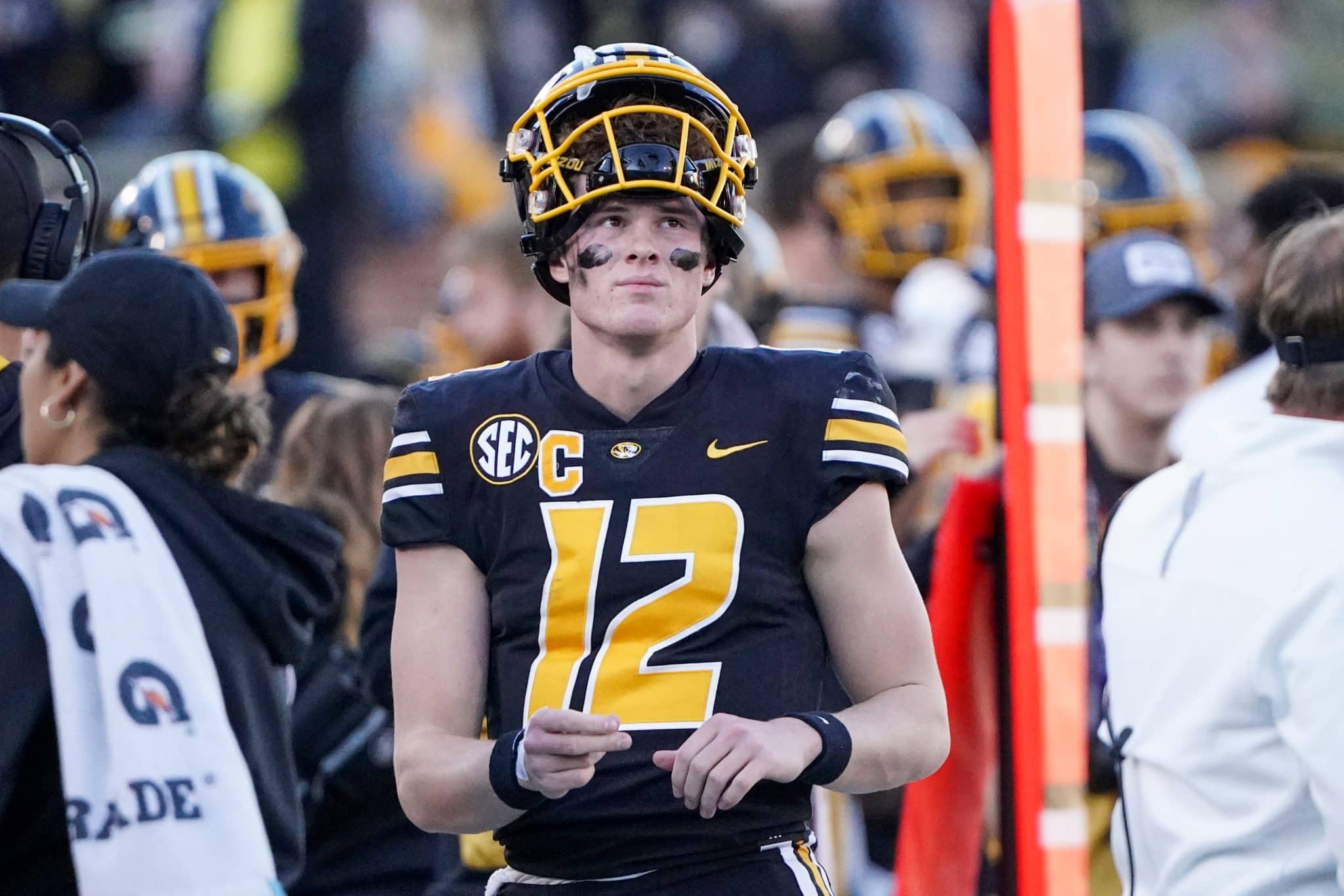 Evaluating the quarterback competition for Mizzou Brady Cook, Sam Horn
