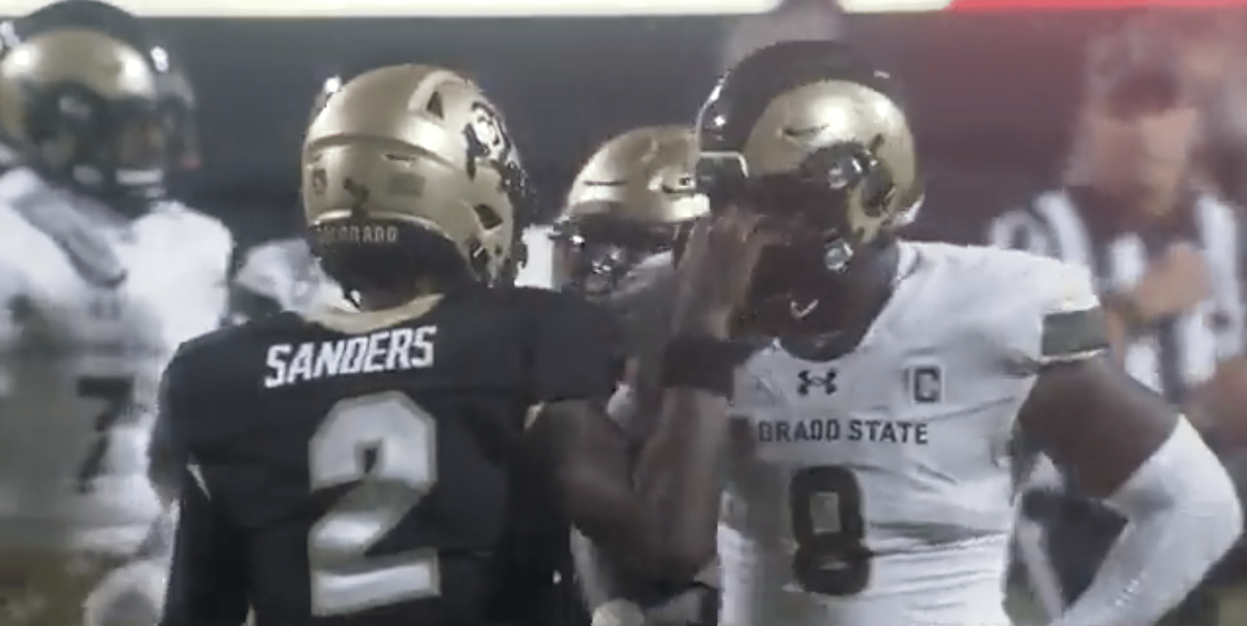 Shedeur Sanders appears to try to poke Colorado State player in the eye
