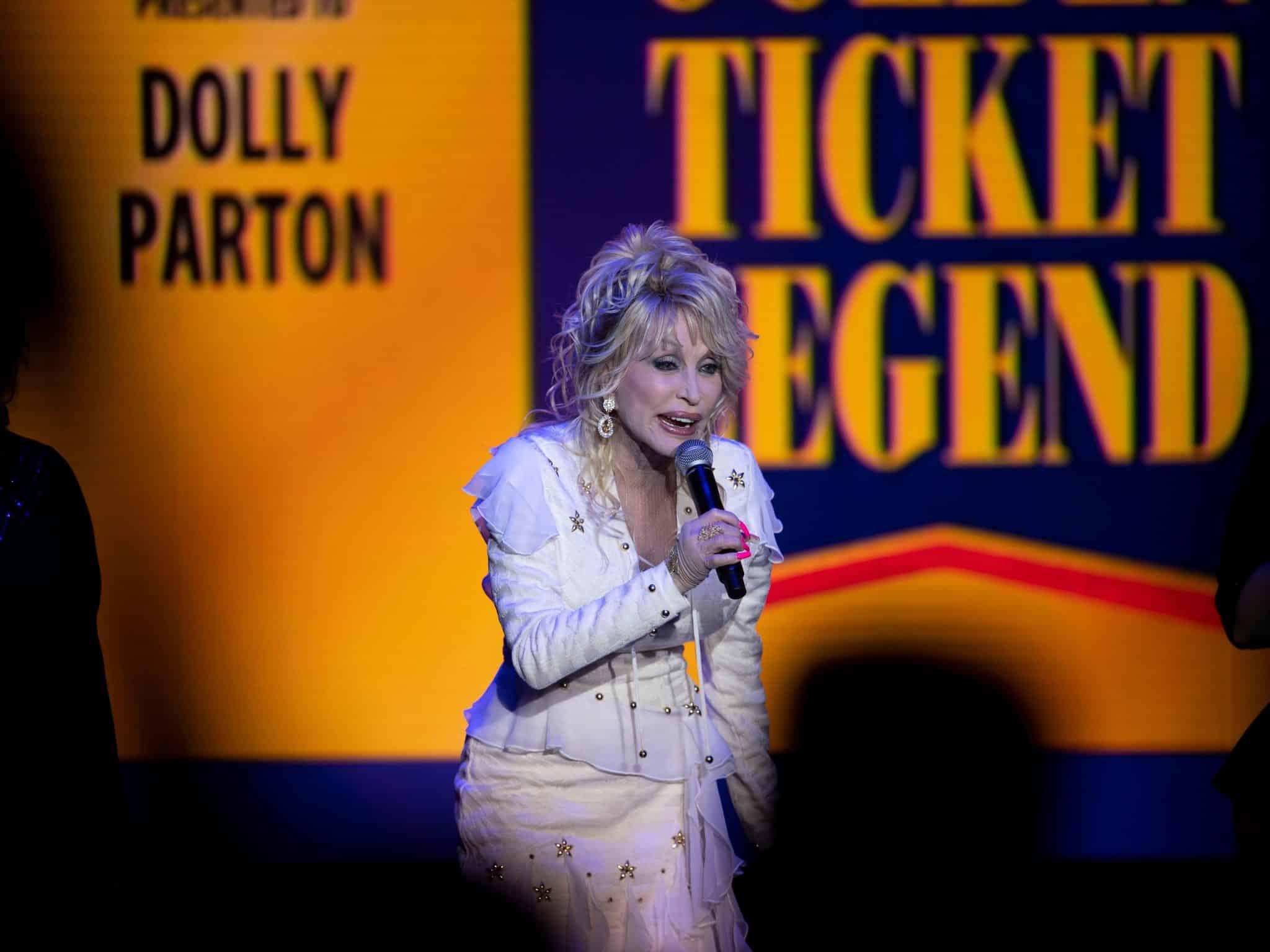 Dolly Parton unveils Tennessee merchandise, Vols special edition