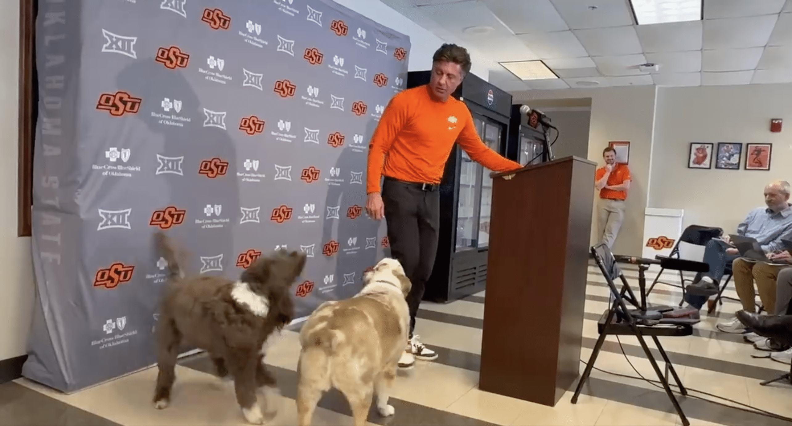 Mike Gundy lightens mood after blowout loss with ‘guard dogs’ at news