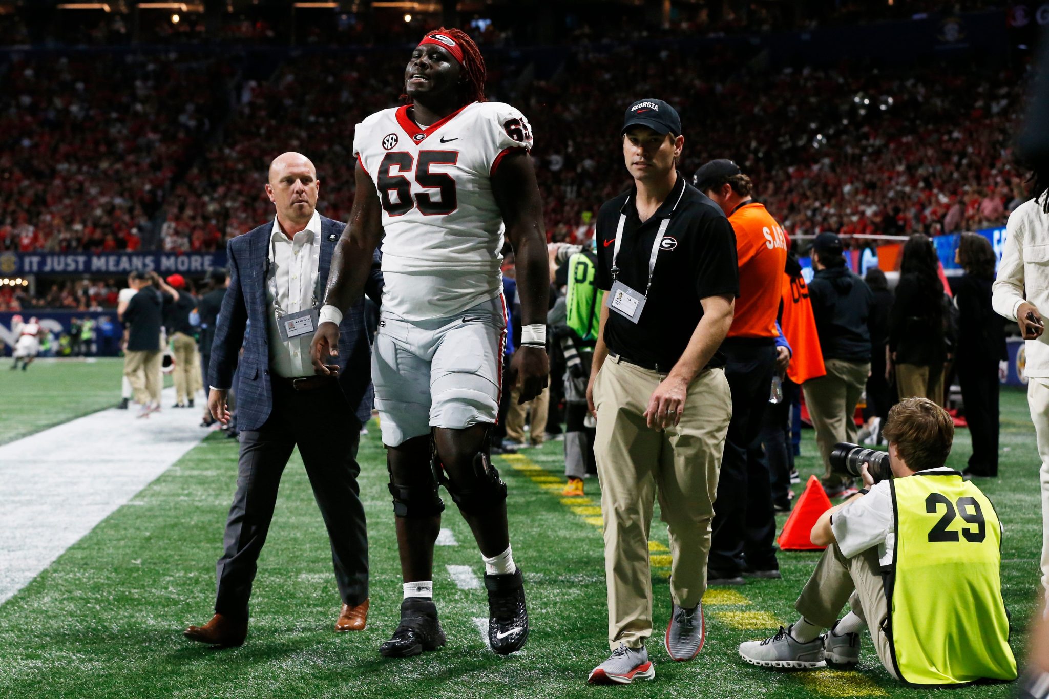 Amarius Mims, standout OL, reveals future plans