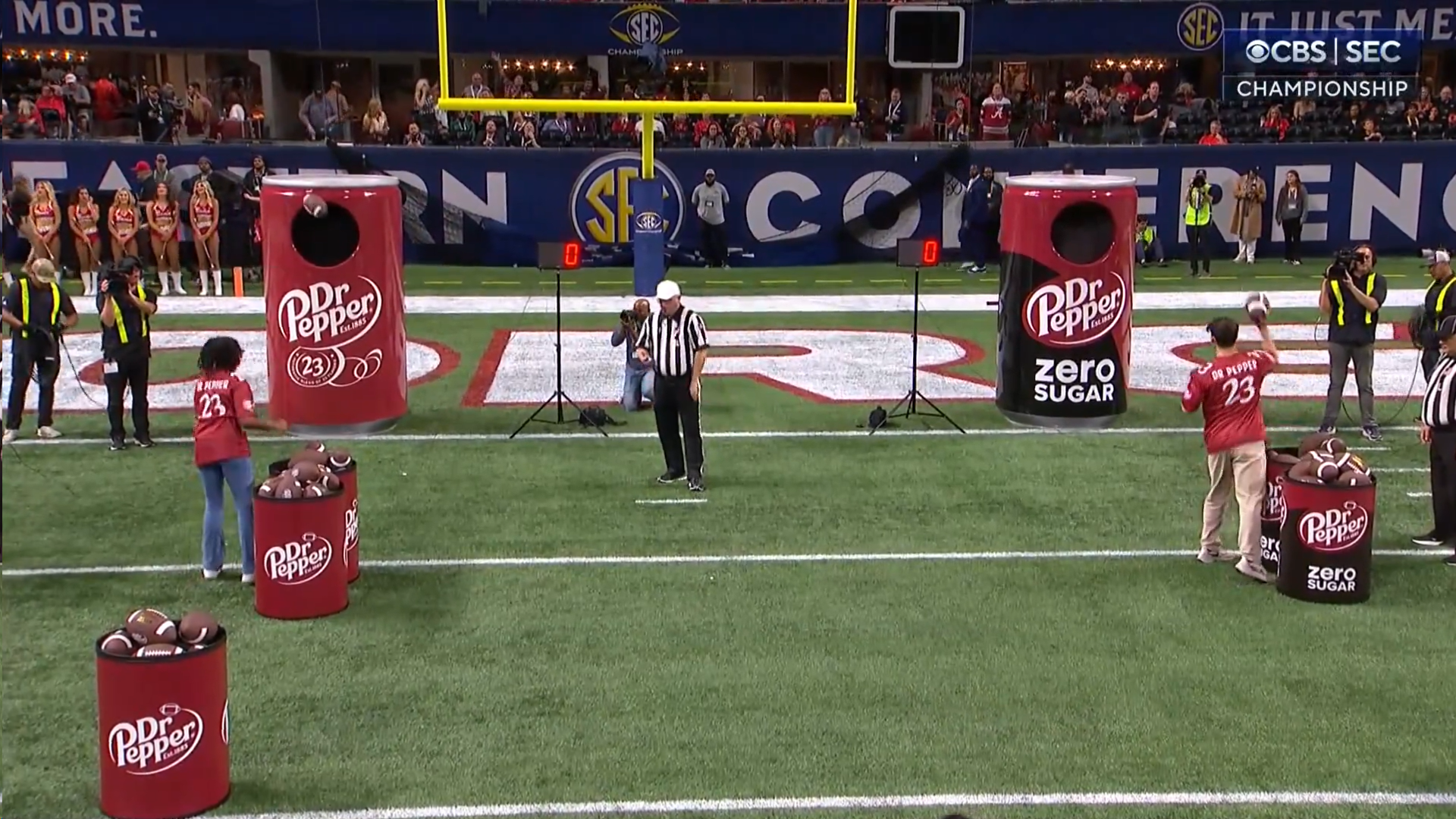 Dr Pepper Challenge winner throws overhand, draws heaps of praise on
