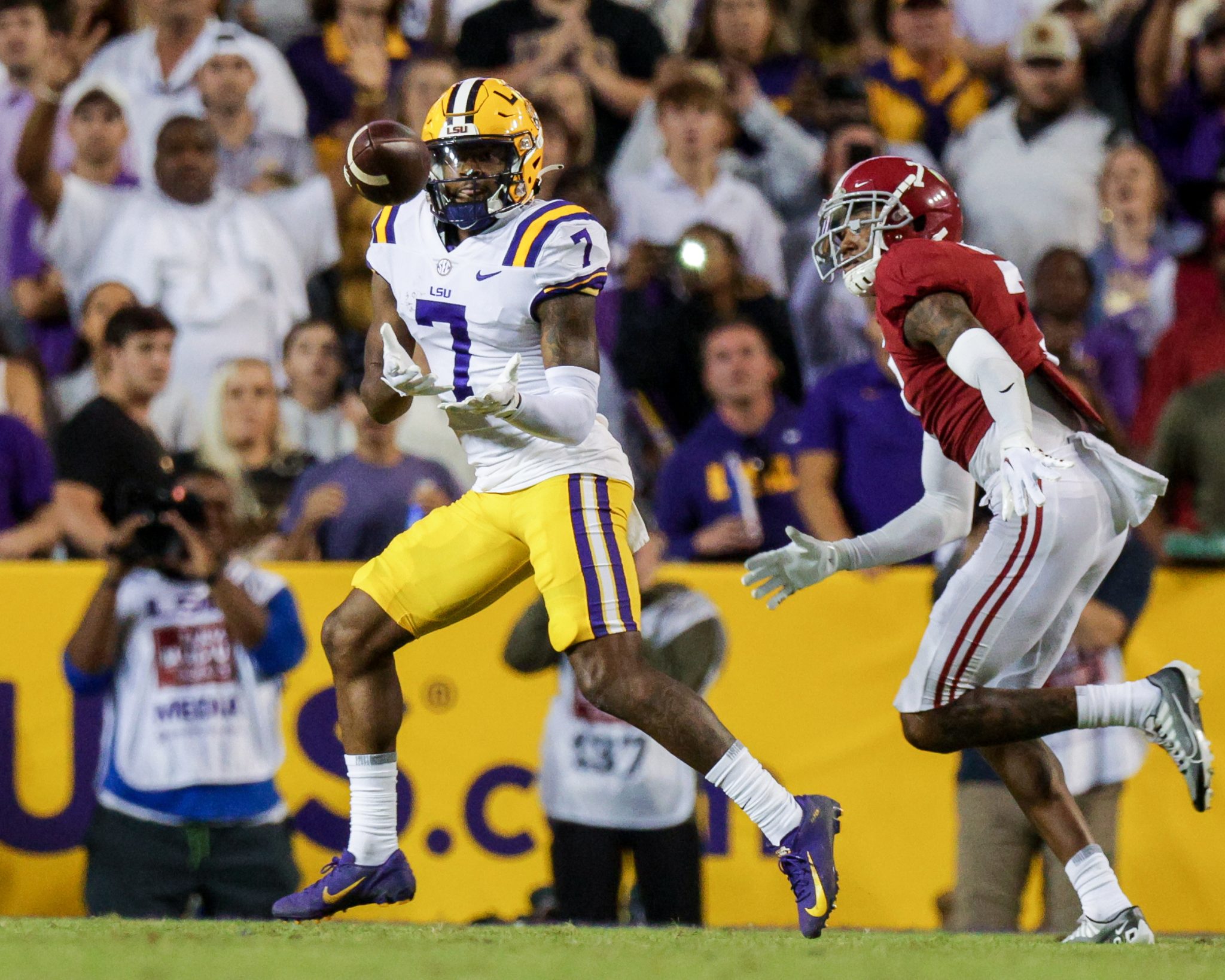 Kayshon Boutte reportedly placed wagers on his performance in LSU