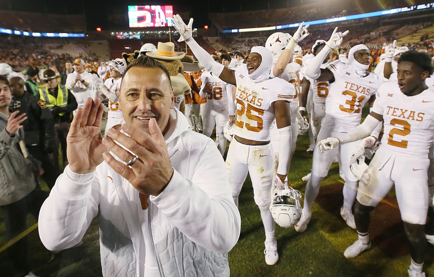 Steve Sarkisian makes future at Texas clear amid links to Alabama - Vimarsana News