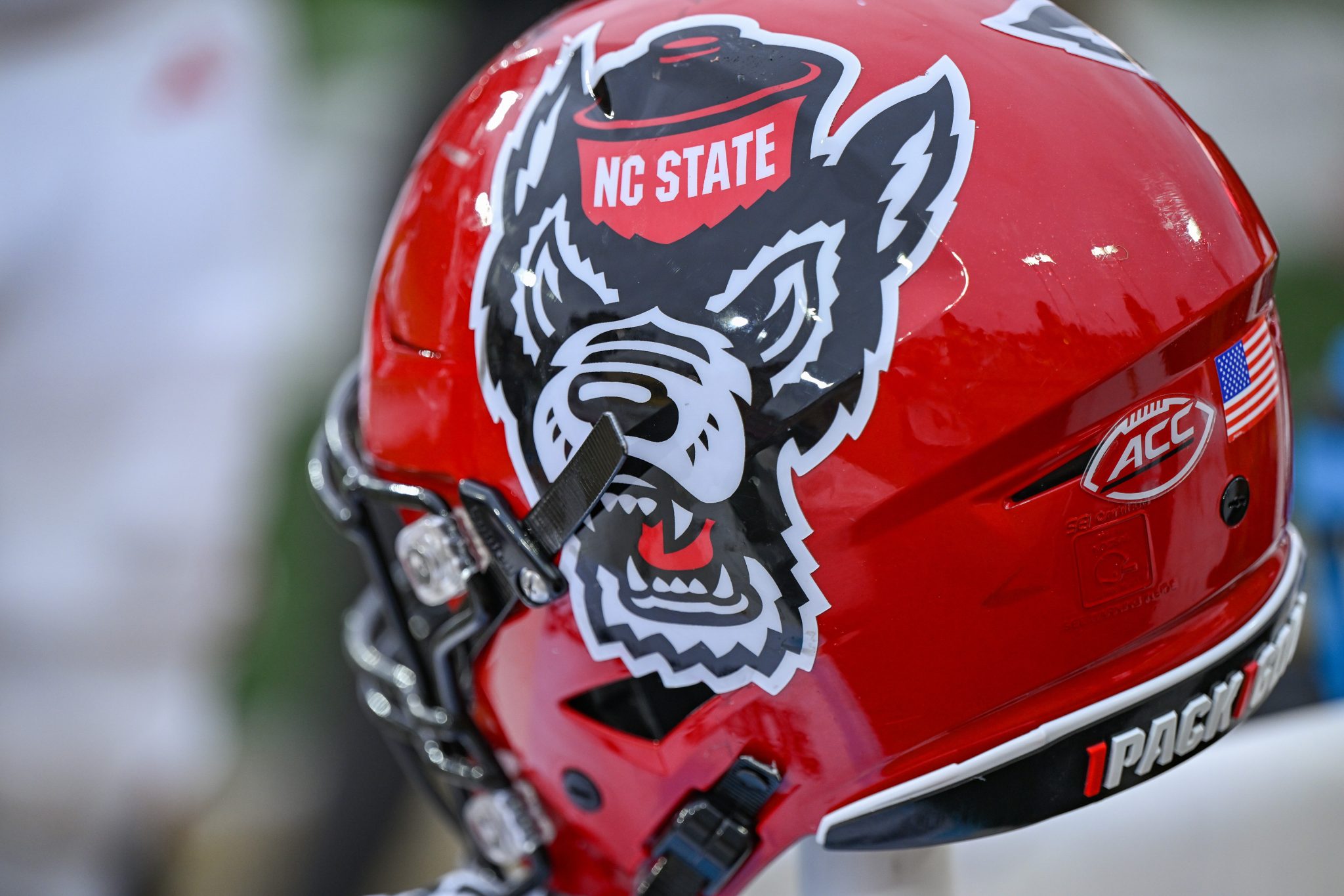 NC State lands 2025 commitment from top 50 offensive tackle, former B1G