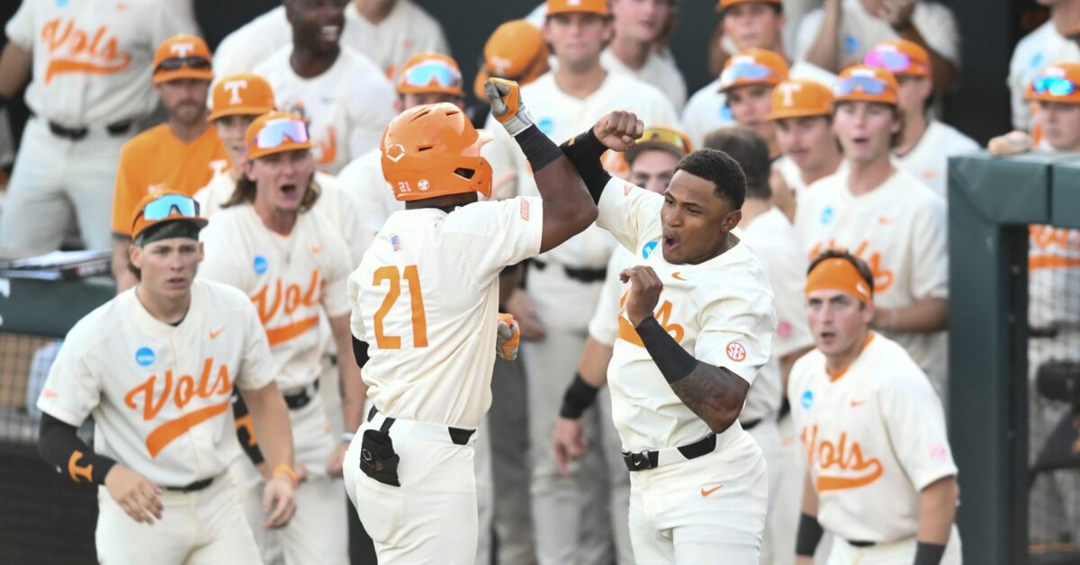 Tennessee hammers Southern Miss to advance to fourth consecutive Super