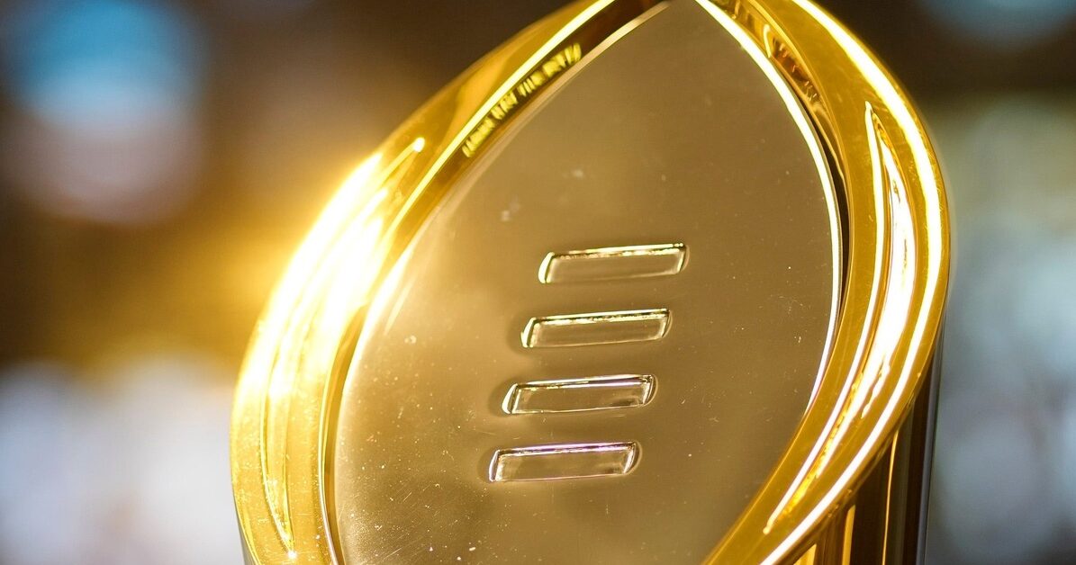 PlayoffTrophy2024-1-1195x628.jpg